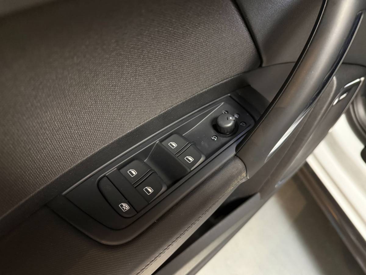 Audi A1 Sportback Audi A1 Sportback 1.4 TFSI Pro Line S *S-Tronic Automaat* Leer|S-Line|Stoelverw.|Cruise|Navi|All-seasons