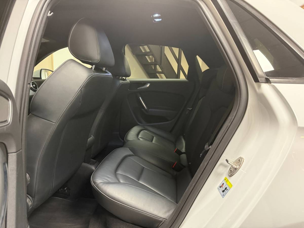 Audi A1 Sportback Audi A1 Sportback 1.4 TFSI Pro Line S *S-Tronic Automaat* Leer|S-Line|Stoelverw.|Cruise|Navi|All-seasons