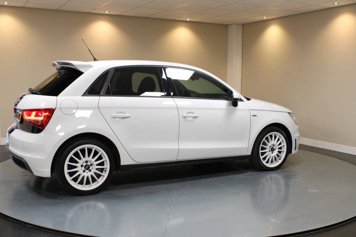 Audi A1 Sportback Audi A1 Sportback 1.4 TFSI Pro Line S *S-Tronic Automaat* Leer|S-Line|Stoelverw.|Cruise|Navi|All-seasons
