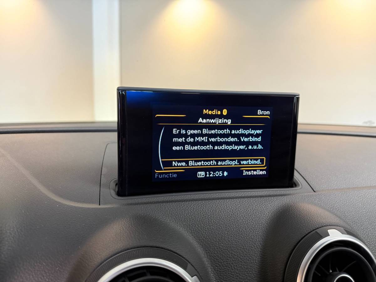 Audi A3 Audi A3 Sportback 1.2 TFSI Ambiente Pro Line plus *Top onderhouden* All-seasons|Stoelverw.|Cruise|PDC|BT