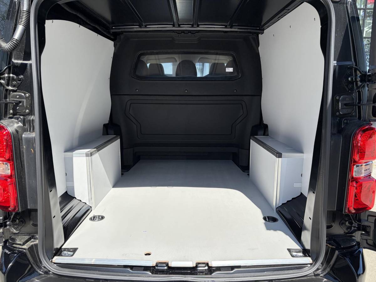 Citroën ë-Jumpy Citroen ë-Jumpy L3 136 DC 75 kWh STX Edition | Betimmering | Lederen interieur | Full Options