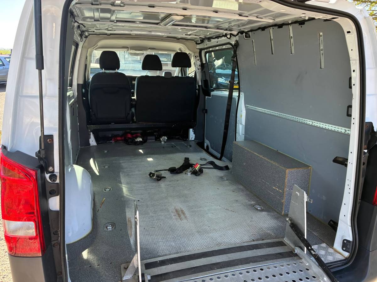 Mercedes-Benz Vito Mercedes-Benz Vito 111 CDI Functional Extra Lang | Rolstoelbus + Camera Nu € 12.975,-!!!