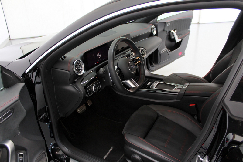 Mercedes-Benz CLA Mercedes-Benz CLA-klasse 180 AMG Line 136PK, SFEERVERLICHTING | STUUR/STOELVERWARMING | MBUX | LED