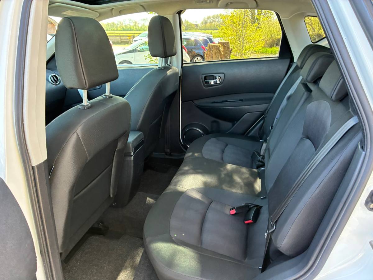 Nissan QASHQAI Nissan Qashqai 2.0 Connect Edition | Pano + 360 Camera + Cruise Nu € 7.975,-!!!