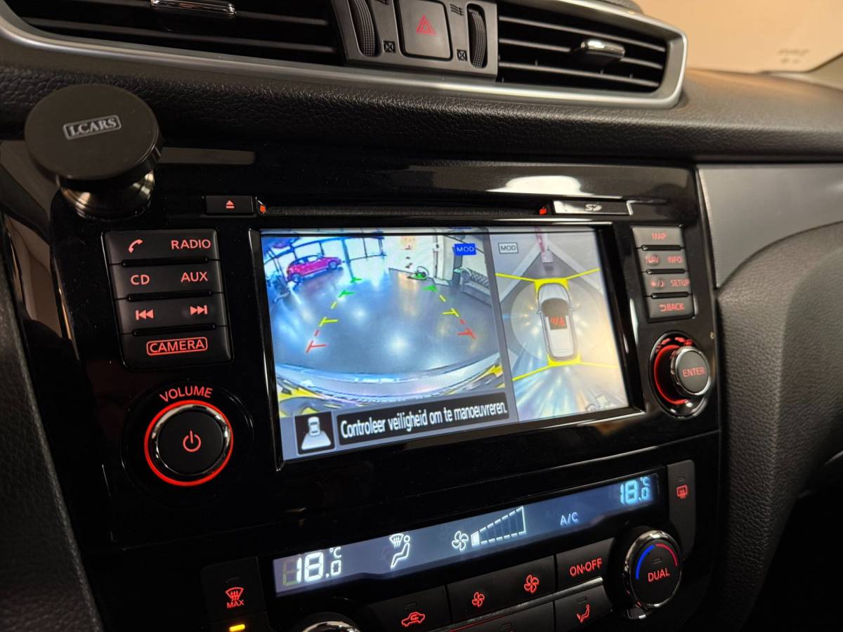 Nissan QASHQAI Nissan Qashqai 1.2 N-Connecta *All-seasons* Pano|360′ Camera|Cruise|Navi|DAB|PDC|NAP