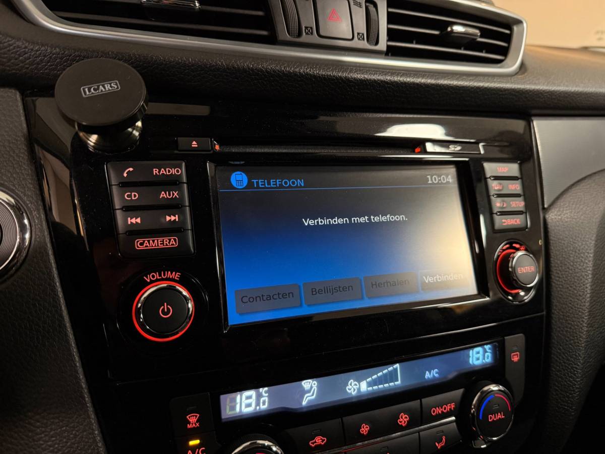 Nissan QASHQAI Nissan Qashqai 1.2 N-Connecta *All-seasons* Pano|360′ Camera|Cruise|Navi|DAB|PDC|NAP