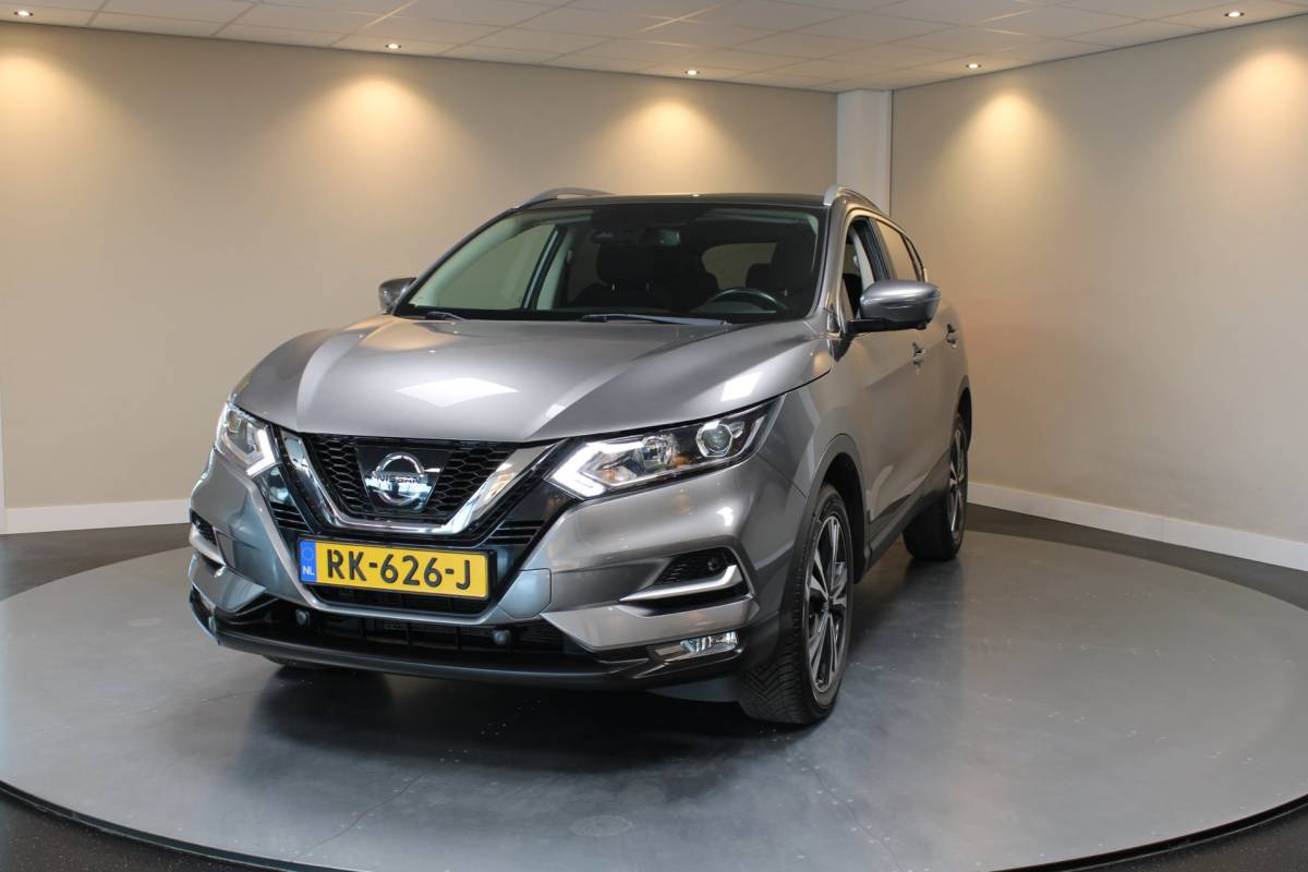 Nissan QASHQAI Nissan Qashqai 1.2 N-Connecta *All-seasons* Pano|360′ Camera|Cruise|Navi|DAB|PDC|NAP