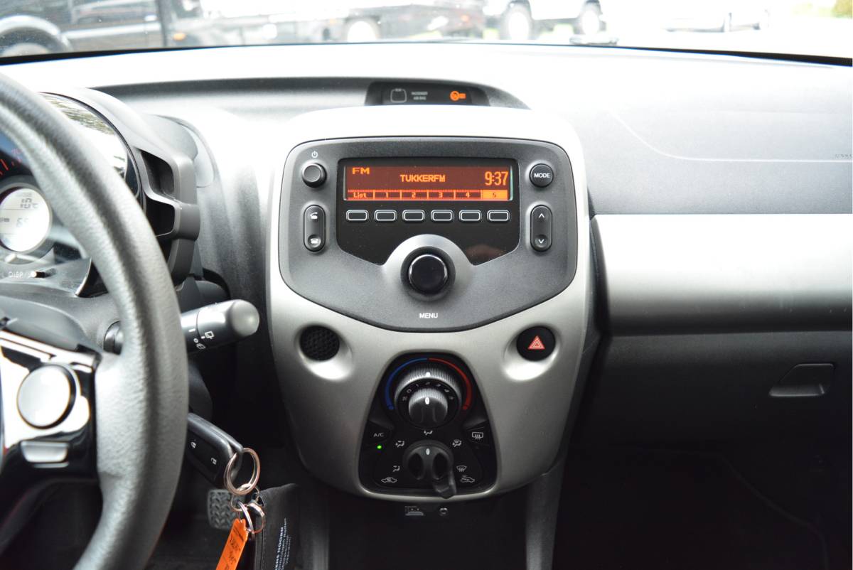 Peugeot 108 Peugeot 108 1.0 70PK e-VTi Active Pack Premium | Orig. NL | NAP | Chrome | Airco |