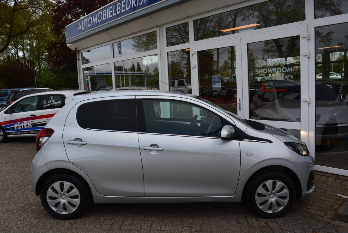 Peugeot 108 Peugeot 108 1.0 70PK e-VTi Active Pack Premium | Orig. NL | NAP | Chrome | Airco |