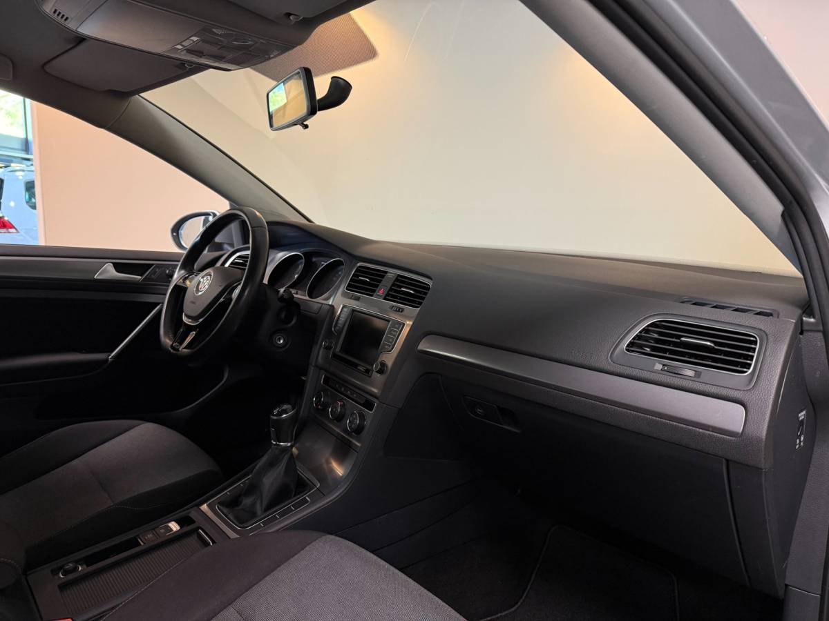 Volkswagen Golf Volkswagen Golf Variant 1.0 TSI Trendline *Top onderhouden* All-seasons|Cruise|Navi|DAB|NAP