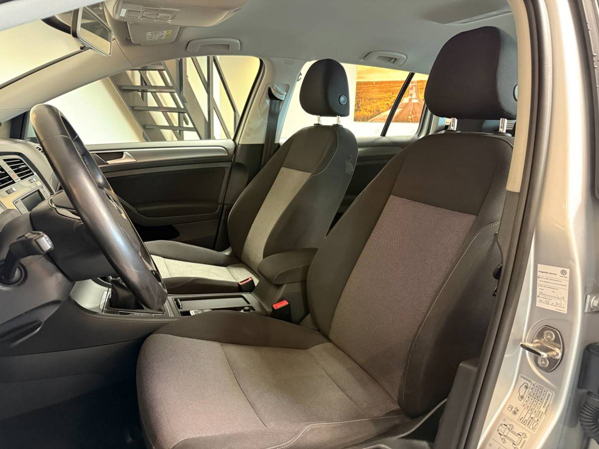 Volkswagen Golf Volkswagen Golf Variant 1.0 TSI Trendline *Top onderhouden* All-seasons|Cruise|Navi|DAB|NAP