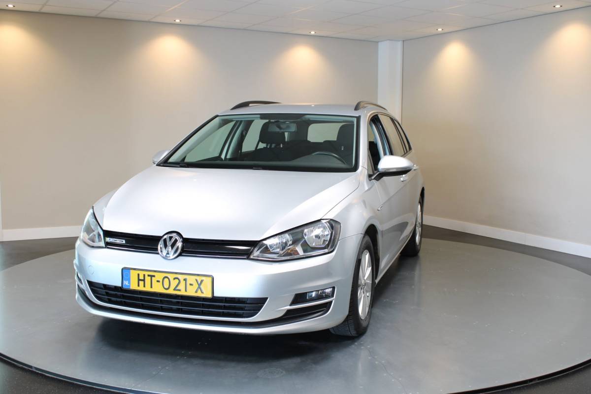 Volkswagen Golf Volkswagen Golf Variant 1.0 TSI Trendline *Top onderhouden* All-seasons|Cruise|Navi|DAB|NAP