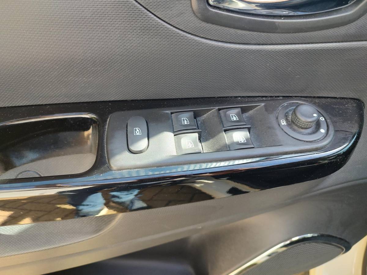 Renault Captur Renault Captur 0.9 TCe Dynamique Navigatie Cruise-Control Bluetooth All-Season Nieuwe Distributieketting