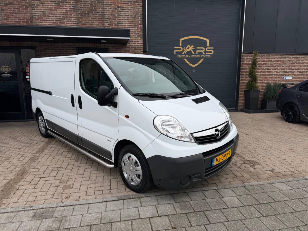 Opel Vivaro Opel Vivaro 2.0 CDTI L2H1 Lang 3 persoons Airco Cruise Navi Elk.Ramen zeer nette