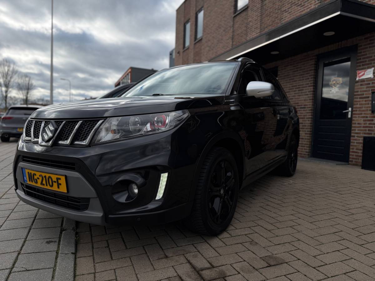 Suzuki Vitara Suzuki Vitara 1.4 S Boosterjet SUV 140PK Airco Navi Cruise Control Keyless Entry Camera Elk.Ramen Trekhaak zeer nette!!