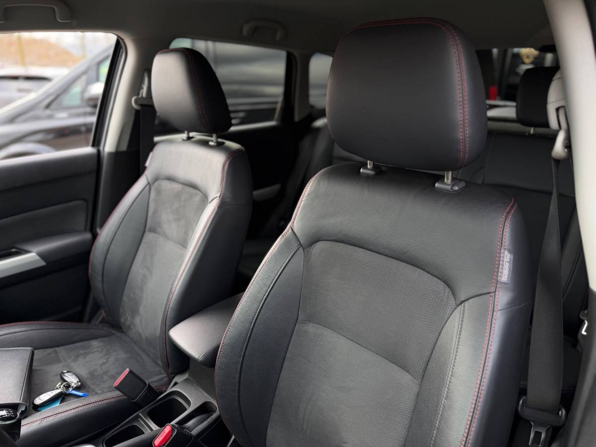 Suzuki Vitara Suzuki Vitara 1.4 S Boosterjet SUV 140PK Airco Navi Cruise Control Keyless Entry Camera Elk.Ramen Trekhaak zeer nette!!