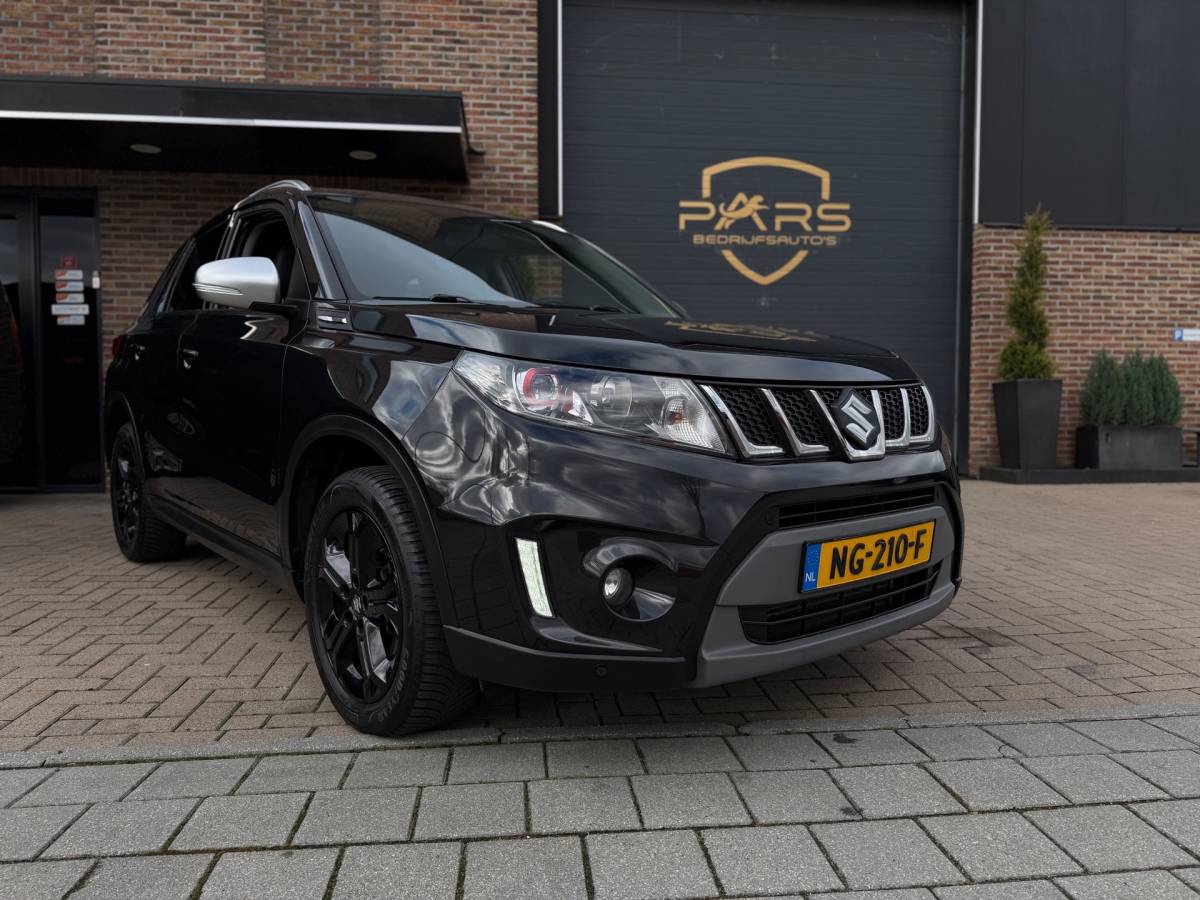 Suzuki Vitara Suzuki Vitara 1.4 S Boosterjet SUV 140PK Airco Navi Cruise Control Keyless Entry Camera Elk.Ramen Trekhaak zeer nette!!