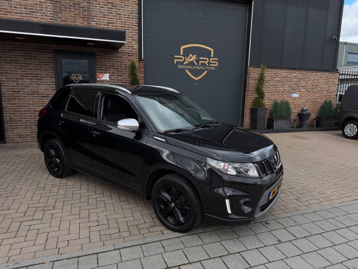 Suzuki Vitara Suzuki Vitara 1.4 S Boosterjet SUV 140PK Airco Navi Cruise Control Keyless Entry Camera Elk.Ramen Trekhaak zeer nette!!