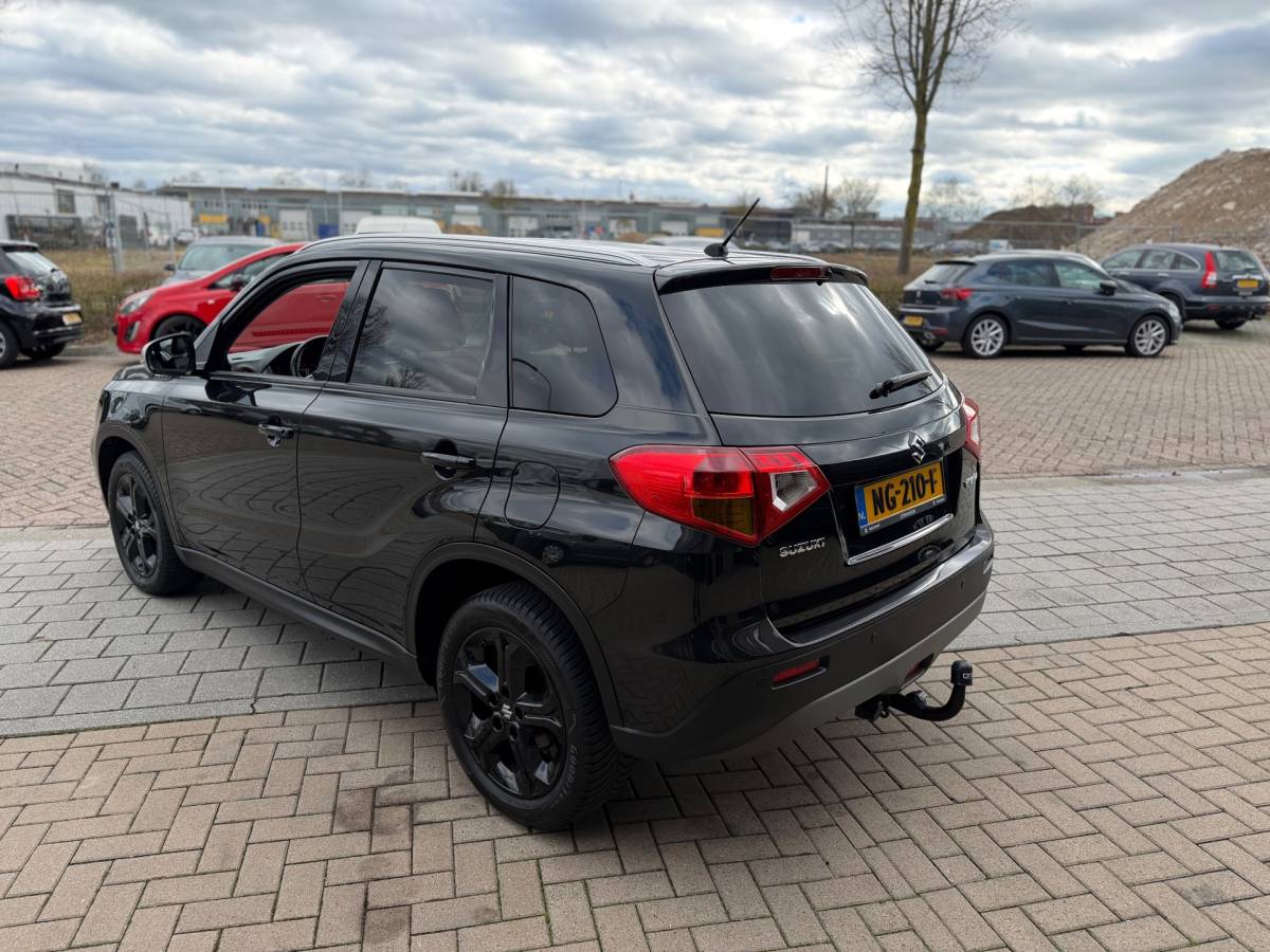 Suzuki Vitara Suzuki Vitara 1.4 S Boosterjet SUV 140PK Airco Navi Cruise Control Keyless Entry Camera Elk.Ramen Trekhaak zeer nette!!