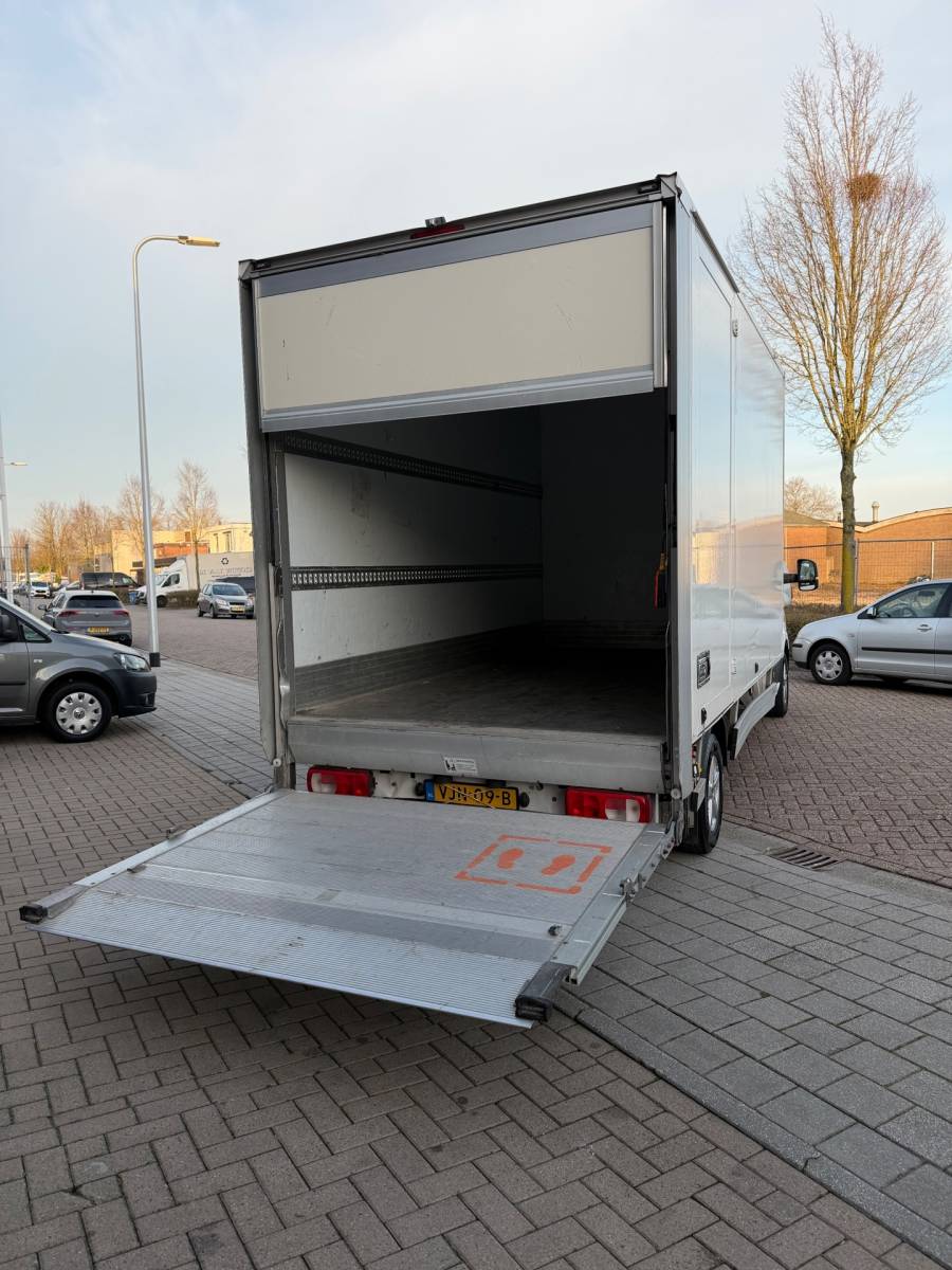 Volkswagen Crafter Volkswagen Crafter 35 2.0 TDI Highline L4 Bakwagen Laadklep DHOLLANDIA Airco Cruise Elk.Ramen Camera 360 zeer nette