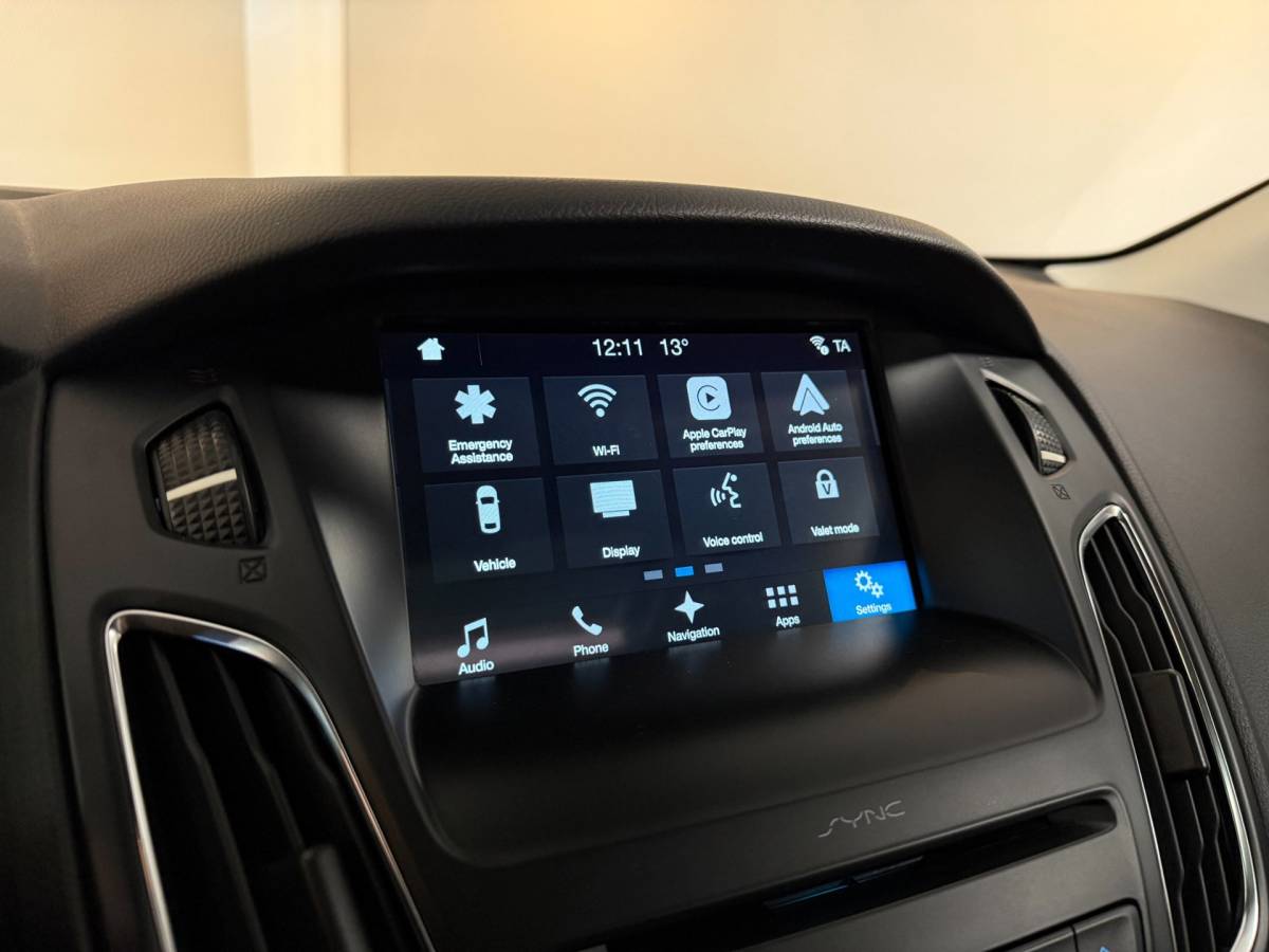 Ford Focus Ford Focus 1.0 *Automaat* Pano|Carplay|Stoel/Stuurverw.|Navi|Cruise|Sfeerverlichting|Climate|Blind-spot|Keyless