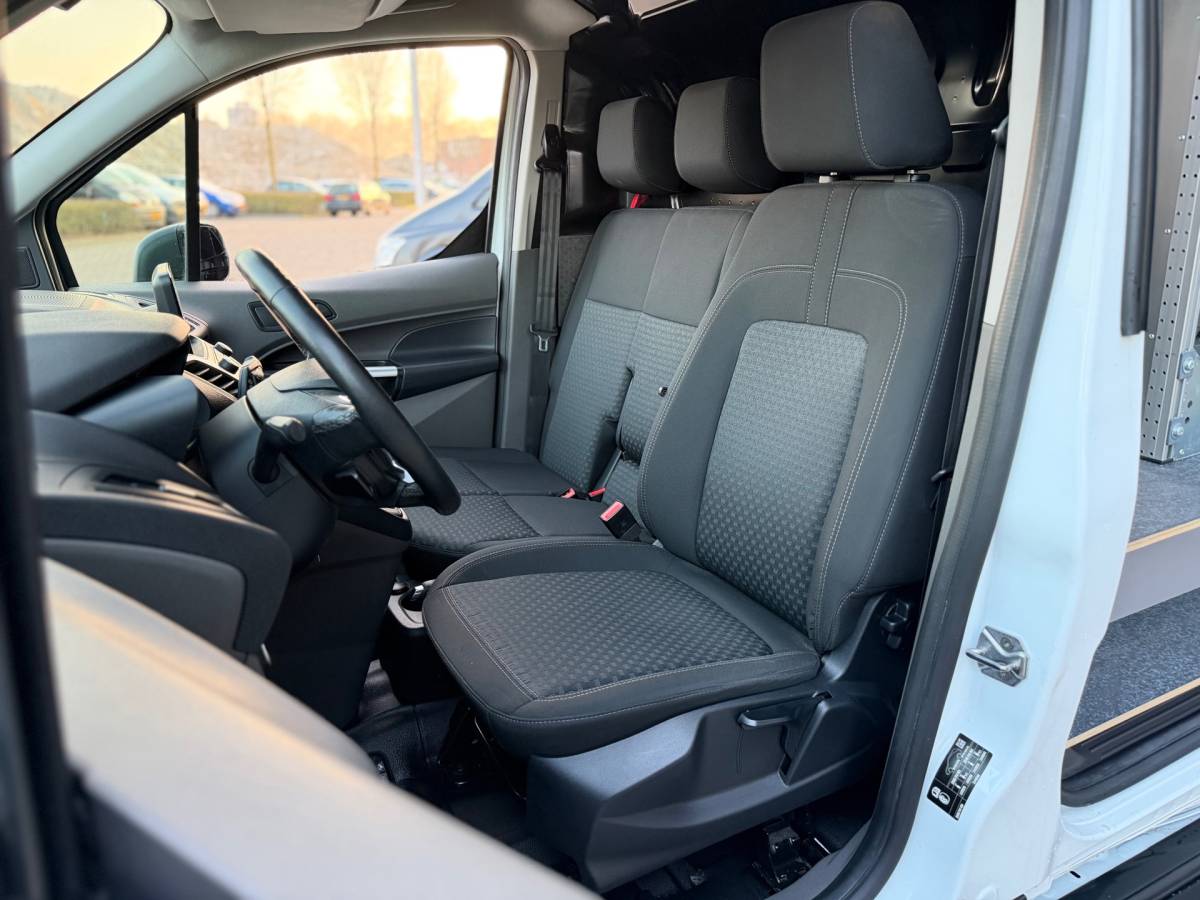 Ford Transit Connect Ford Transit Connect 1.5 EcoBlue 120PK L2 Limited 3prsn Automaat Navi Airco Cruise Elk.Ramen zeer nette!!!