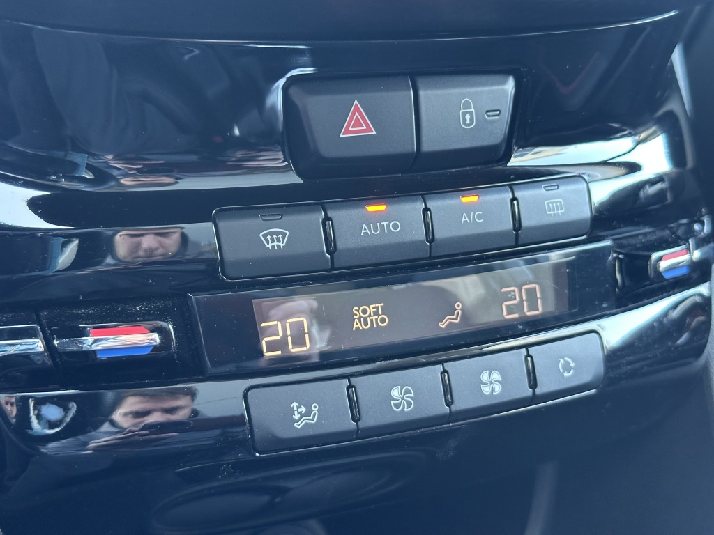 Peugeot 2008 Peugeot 2008 1.2 130 PK GT-Line |Nieuwe distributieriem |