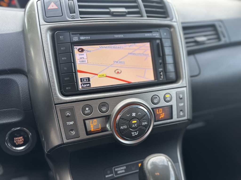 Toyota Verso Toyota Verso 1.8 VVT-i 7-Persoons | Automaat | Cruise & Clima | NAP