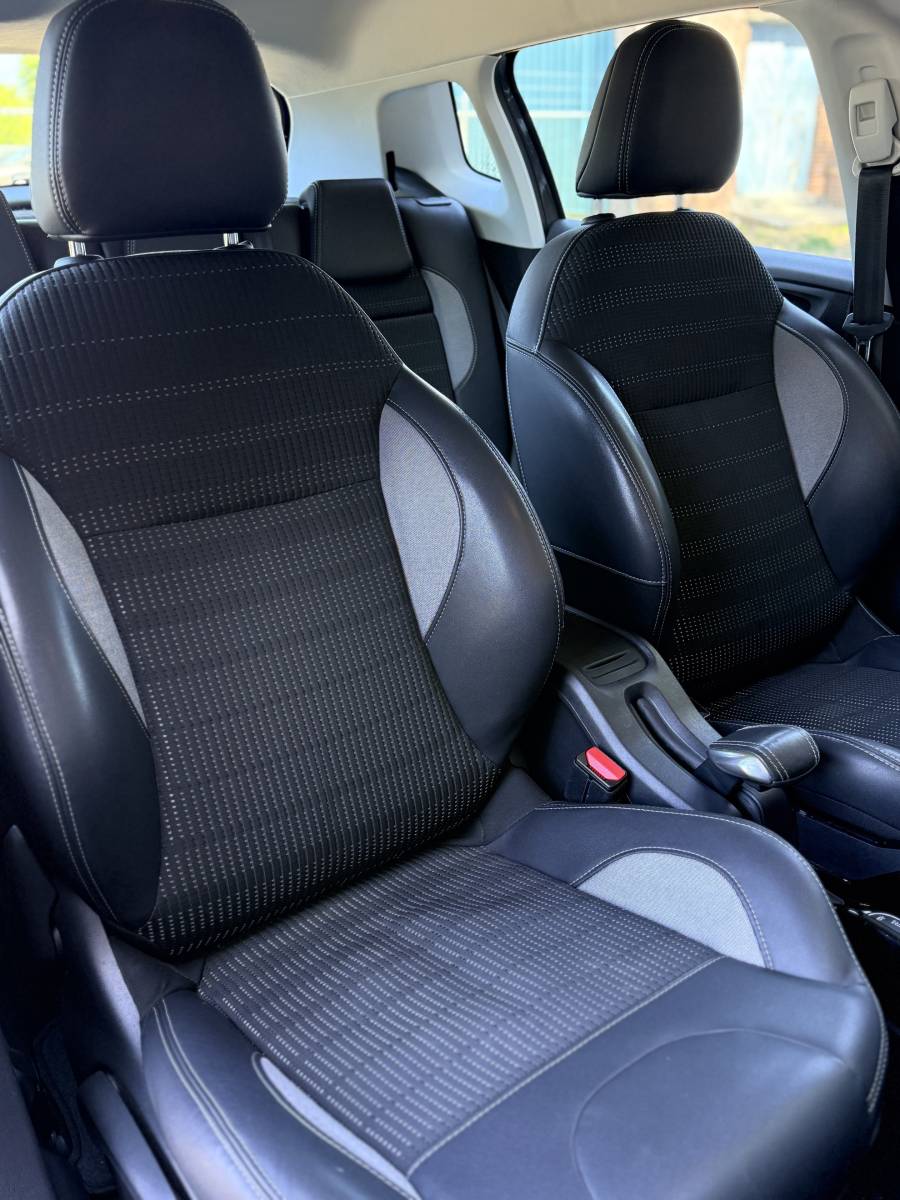 Peugeot 2008 PEUGEOT 2008 1.2 PureTech Allure·Climate·Cruise·Bluetooth·17 inch velgen