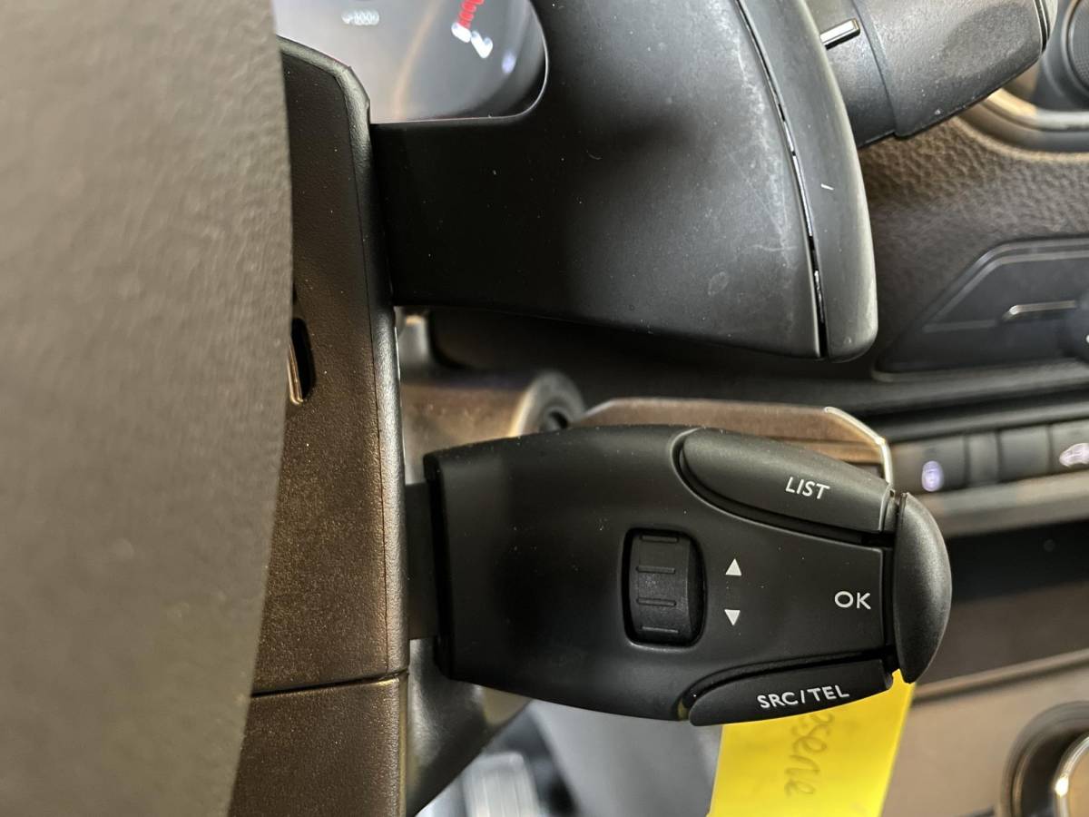 Opel Vivaro Opel Vivaro 145pk Automaat L2H1 Sport Edition Navigatie Trekhaak Cruise control Airco 3-zits Euro6