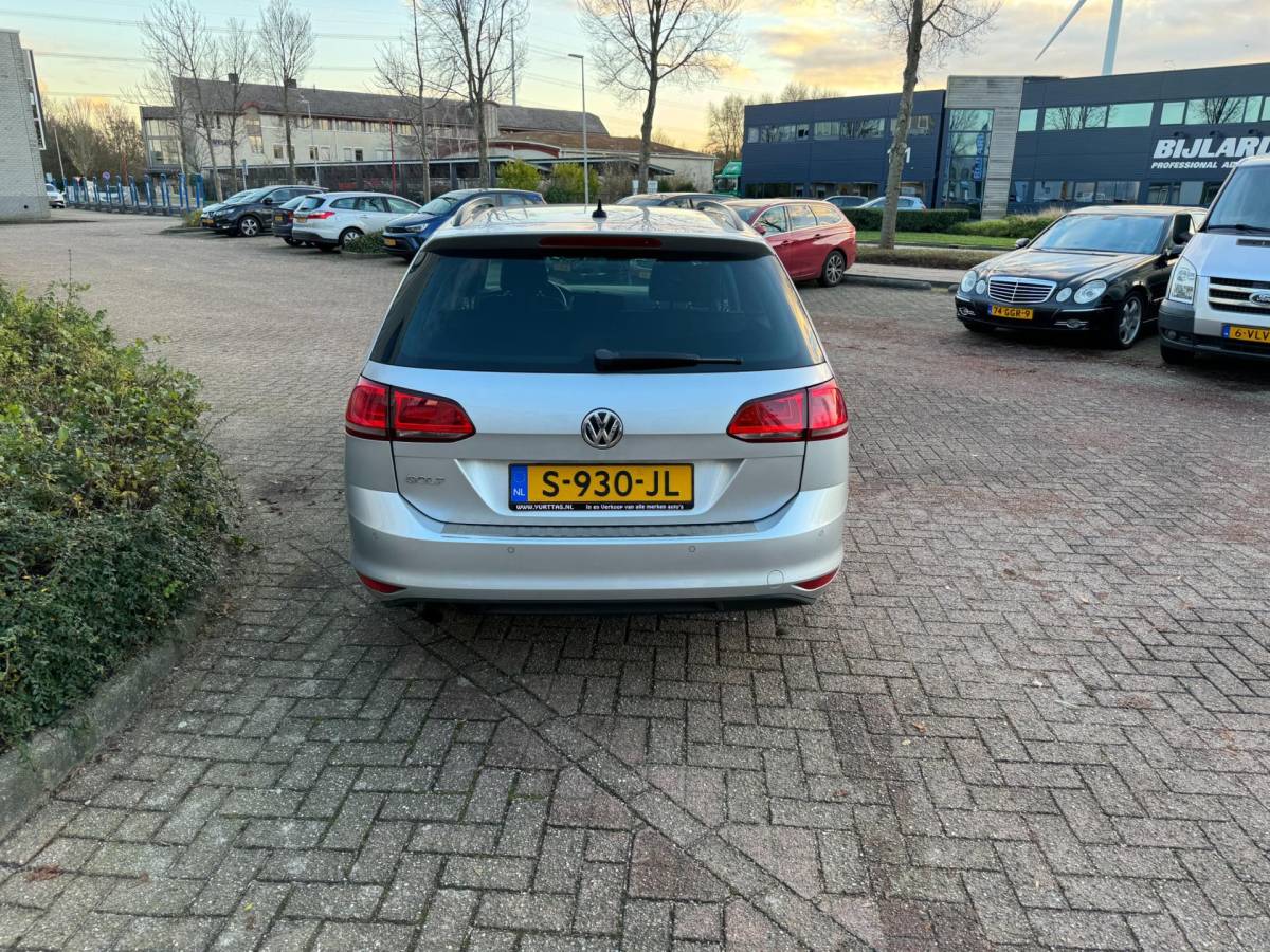 Volkswagen Golf Volkswagen Golf Variant 1.2 TSI Highline AUTOMAAT