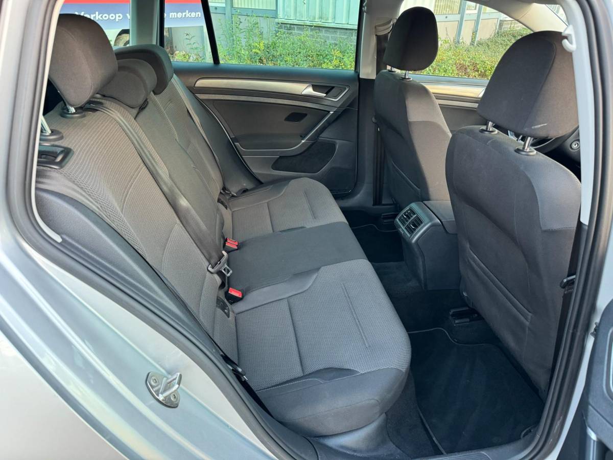Volkswagen Golf Volkswagen Golf Variant 1.2 TSI Highline AUTOMAAT