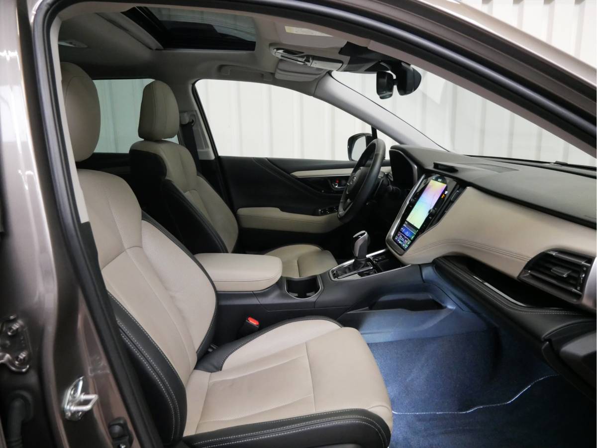Subaru Outback Subaru Outback 2.5i Premium met Afn Trekhaak + Eye-Sight / Navigatie / Apple Carplay en android auto