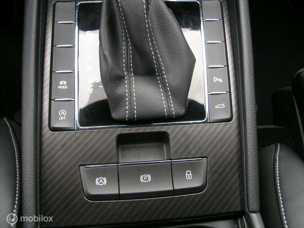 Škoda Superb Skoda Superb 1.5 TSI ACT Sportline Full Options ACC/Virtual-CP