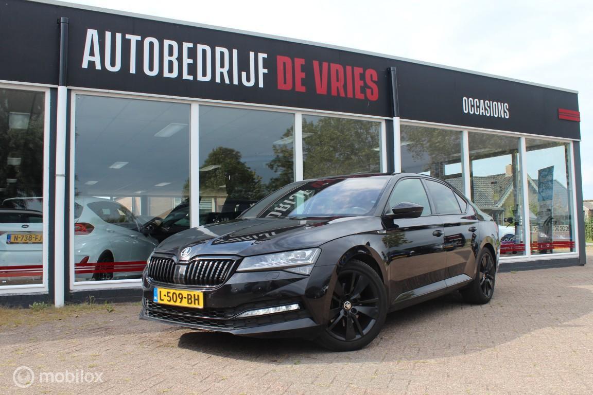 Škoda Superb Skoda Superb 1.5 TSI ACT Sportline Full Options ACC/Virtual-CP