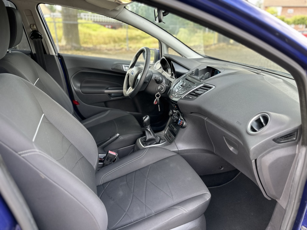 Ford Fiesta Ford Fiesta 1.25 4-Cilinder 82PK*5DRS*PDC V+A*Clima*Stoelvw