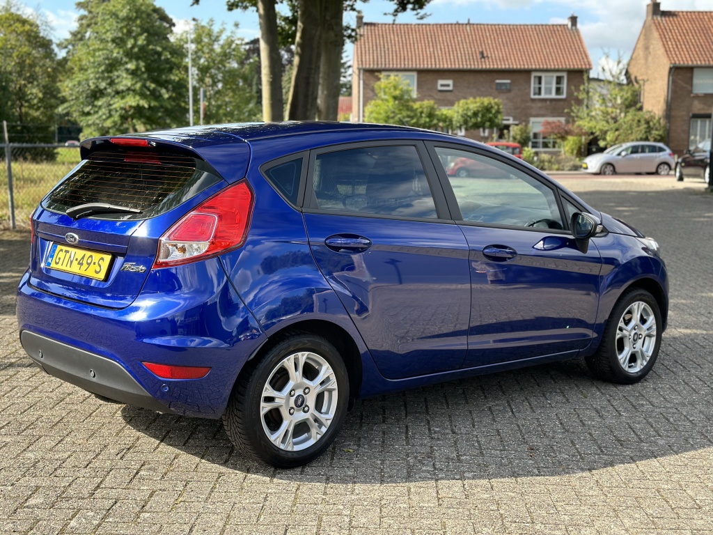 Ford Fiesta Ford Fiesta 1.25 4-Cilinder 82PK*5DRS*PDC V+A*Clima*Stoelvw