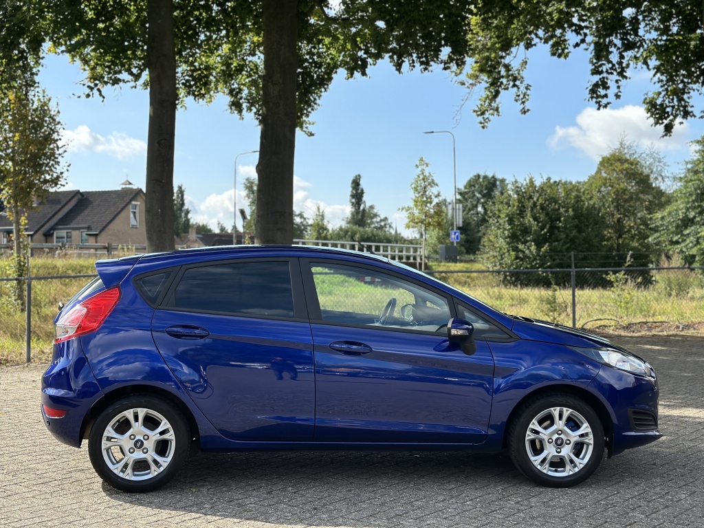 Ford Fiesta Ford Fiesta 1.25 4-Cilinder 82PK*5DRS*PDC V+A*Clima*Stoelvw
