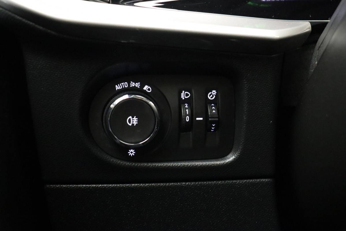 Opel Mokka Opel Mokka 1.2 Turbo GS 130 PK Automaat | Navigatie | Camera | Climate control | DAB Radio | Zwart dak | Getint glas | Lichtmetalen velgen Black