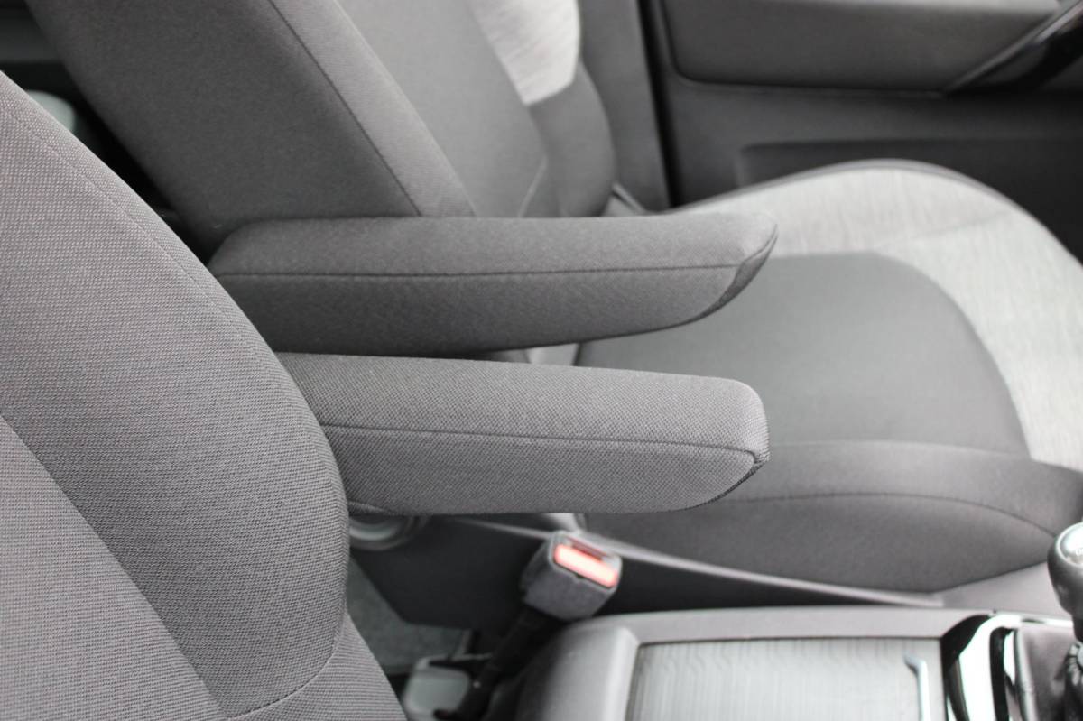 Citroën Grand C4 Picasso Citroen Grand C4 Picasso 1.2 PureTech BUSINESS-uitv 7-PERSOONS/CLIMA AIRCO/LM-VELG/NAVIGATIE/ISOFIX/CRUISECONTROL/TREKHAAK/USB+AUX