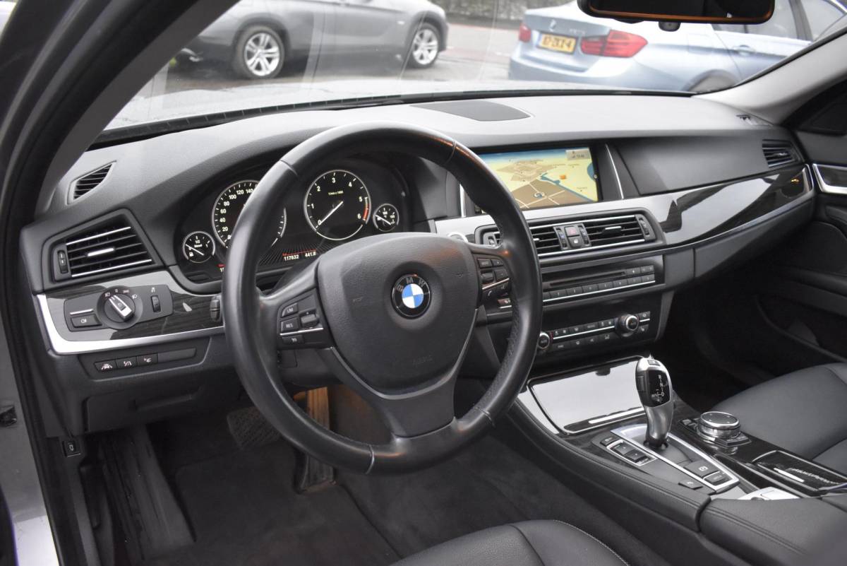 BMW 5 Serie BMW 5-serie 520d High Executive m pakket