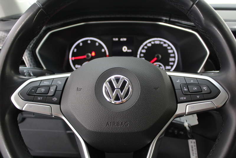 Volkswagen T-Cross Volkswagen T-Cross 1.0 TSI R-LINE 116PK, RIJKLAAR!! CAMERA | NAVI | CARPLAY | CRUISE