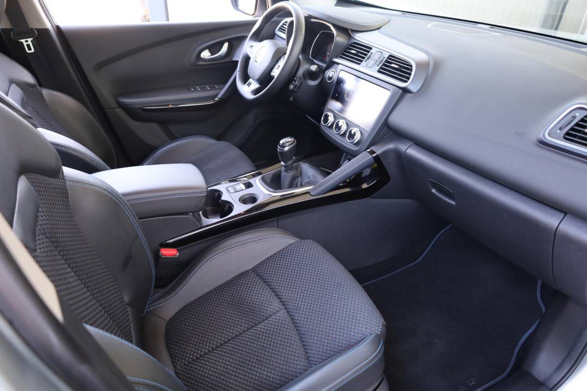 Renault Kadjar Renault Kadjar 1.3 TCe CAMERA DAB HALFLEER CARPLAY CRUISE NAVI CLIMA 2xPDC 17″LMV 2xKEYLESS ENZ.