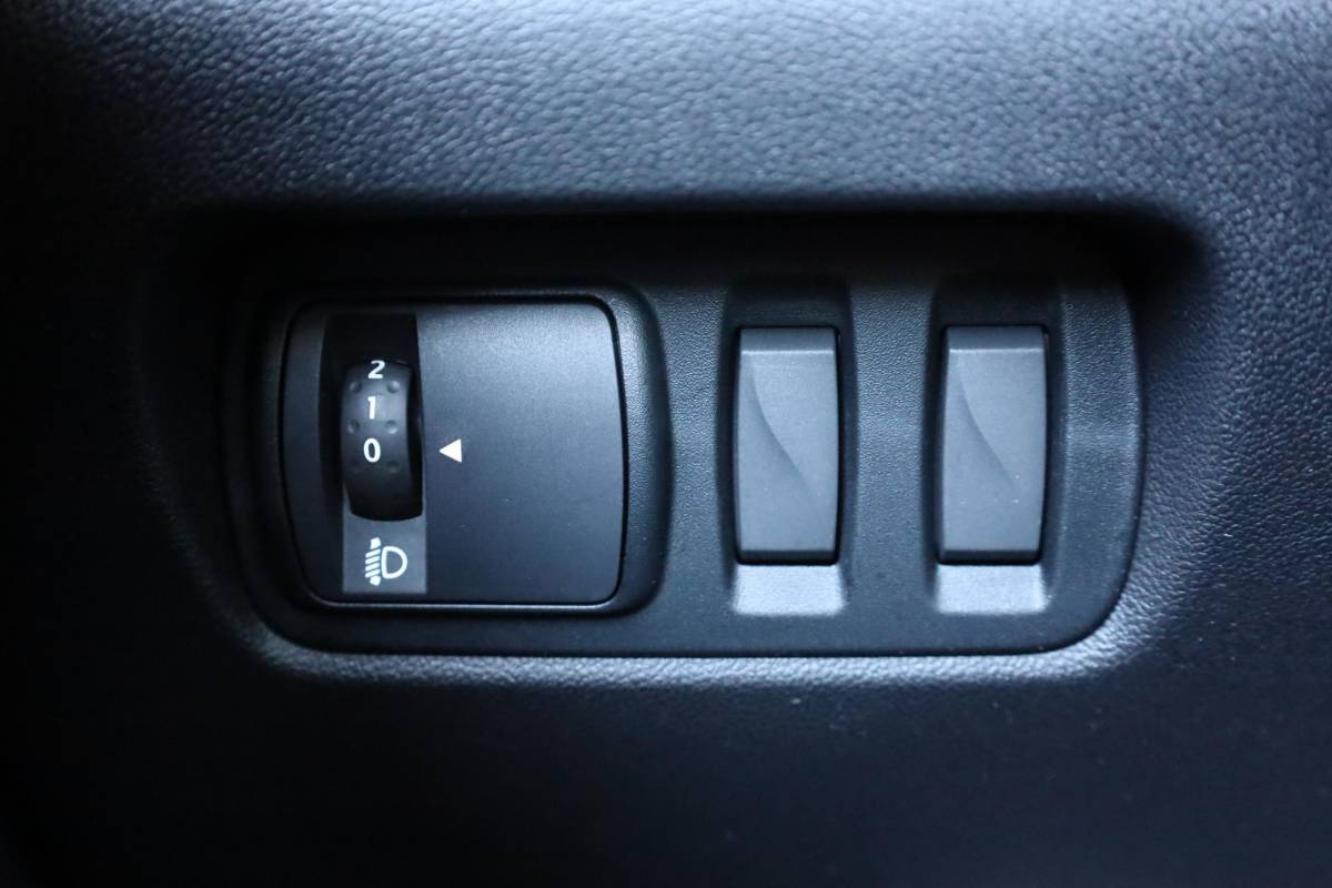Renault Kadjar Renault Kadjar 1.3 TCe CAMERA DAB HALFLEER CARPLAY CRUISE NAVI CLIMA 2xPDC 17″LMV 2xKEYLESS ENZ.