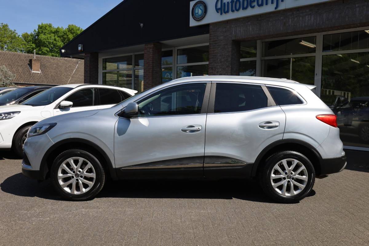 Renault Kadjar Renault Kadjar 1.3 TCe CAMERA DAB HALFLEER CARPLAY CRUISE NAVI CLIMA 2xPDC 17″LMV 2xKEYLESS ENZ.