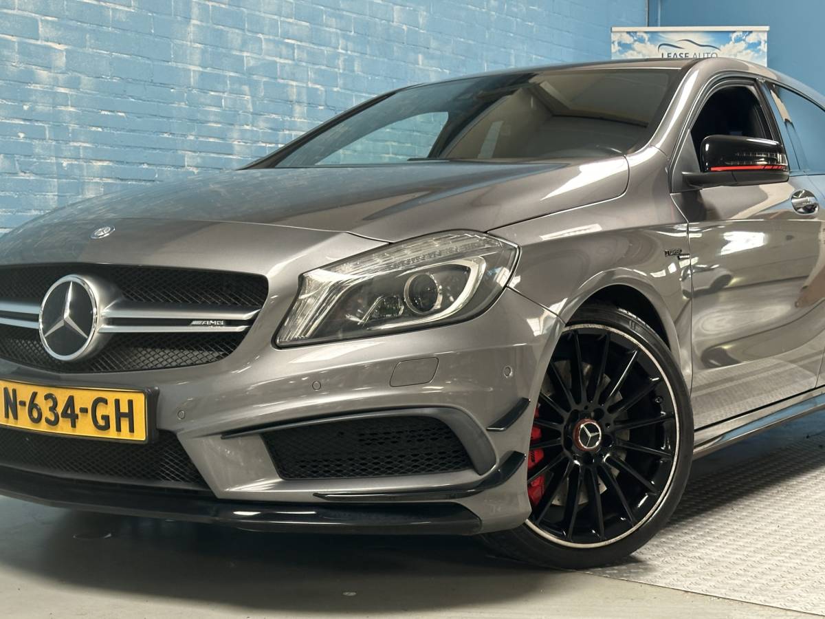 Mercedes-Benz A-Klasse Mercedes-Benz A-klasse AMG 45 4MATIC AMG SPORT / LEER / LMV /470pk Auto rijd goed