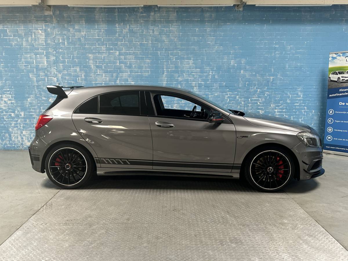Mercedes-Benz A-Klasse Mercedes-Benz A-klasse AMG 45 4MATIC AMG SPORT / LEER / LMV /470pk Auto rijd goed