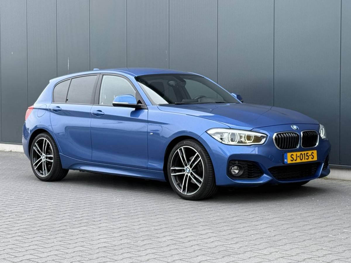 BMW 1 Serie BMW 1-serie 118I M Sport Shadow Executive Harman/Kardon – Alcantara – LED