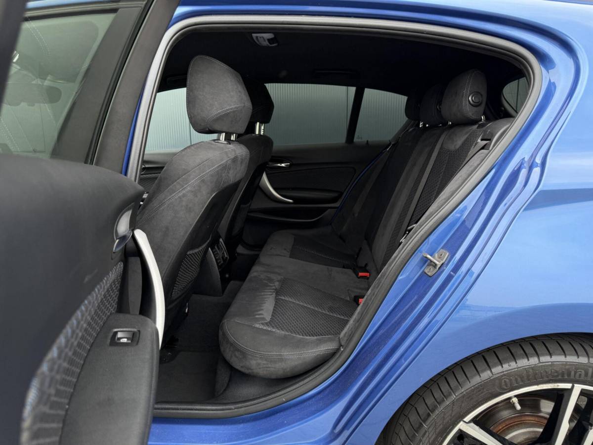 BMW 1 Serie BMW 1-serie 118I M Sport Shadow Executive Harman/Kardon – Alcantara – LED