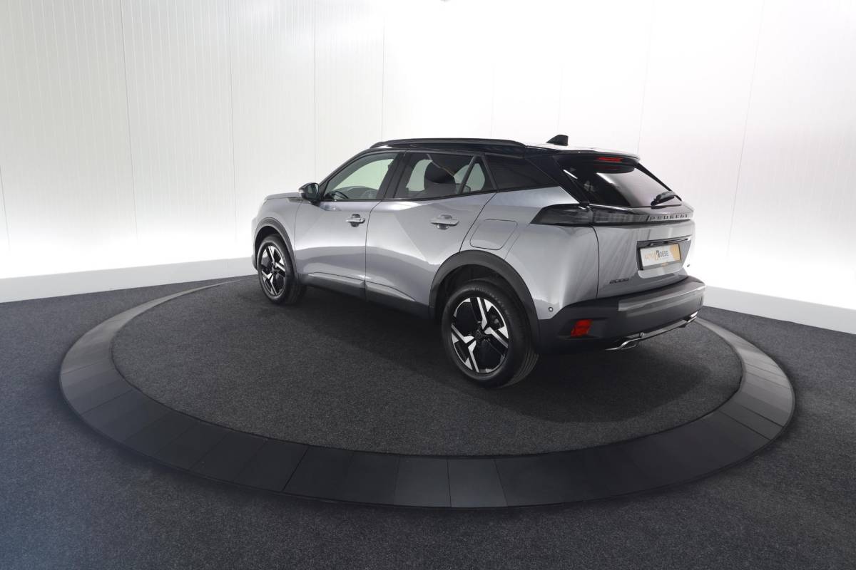 Peugeot 2008 Peugeot 2008 PureTech 130 EAT8 GT | 360 Camera | Adaptieve Cruise Control | Dodehoekdetectie | Apple Carplay